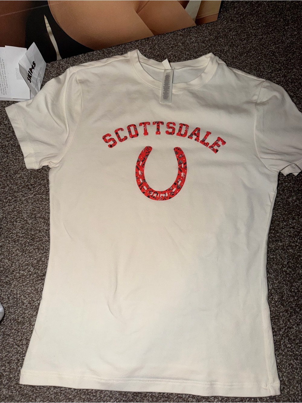 SKIMS Scottsdale Arizona limited edition horseshoe tee shirt size m